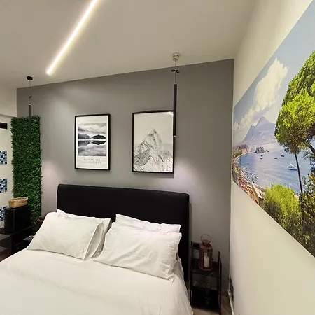 Dimora Della Vicaria 3* نابولي