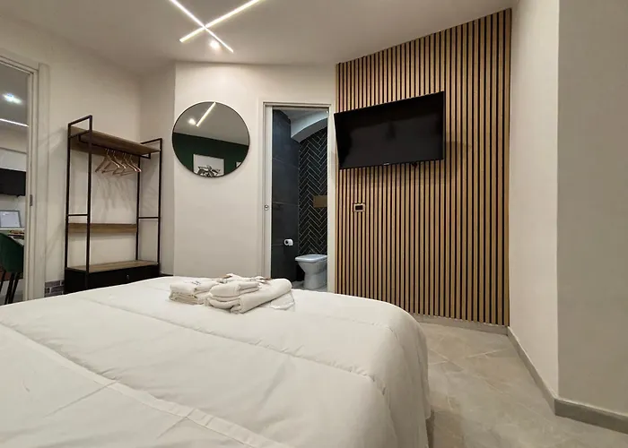 Dimora Della Vicaria 아파트호텔